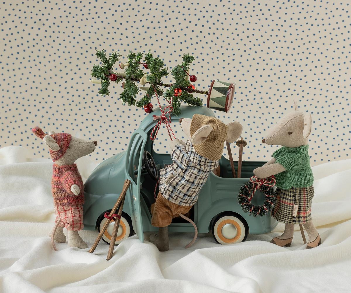 Winter mouse with ski set, Big sister - Rose